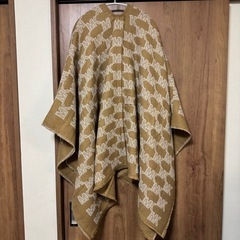 Michaelkors ポンチョ MK柄　新品タグ付き　ベージュの画像