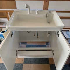 TOTO 洗面化粧台下台 【
決まりました】の画像