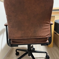 【ニトリ】◆キャスター付き合皮椅子と机の画像