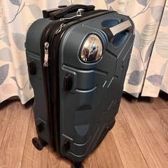 【ジャンク品】スーツケース　TSAロック付き　キャリーケース　機内持込サイズの画像