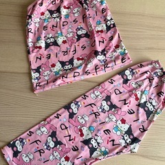 子ども服の画像