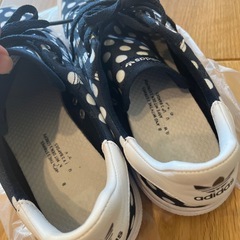 26.5cm adidas スニーカーの画像