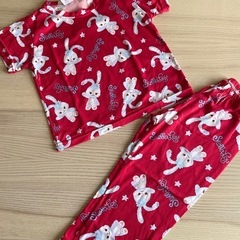 子ども服の画像