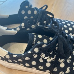 26.5cm adidas スニーカーの画像