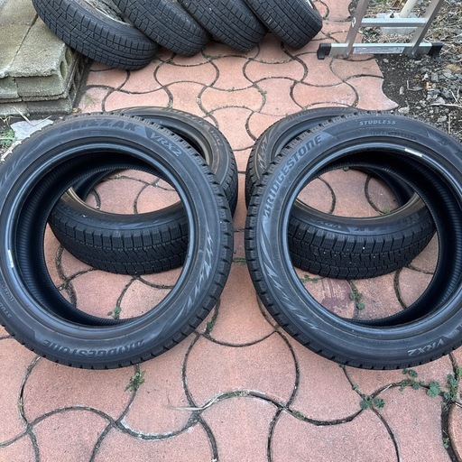 バリ溝！ ブリヂストンVRX2 スタッドレス 215/50R17
