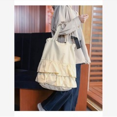 Bou Jeloud はあちゅう　トートバッグの画像