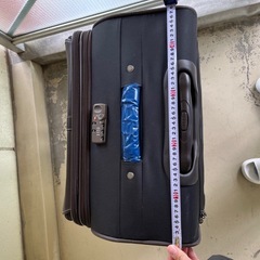スーツケースの画像