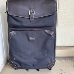 スーツケースの画像