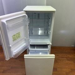 配送可🚚 2ドア冷蔵庫 SHARP 2019年製の画像