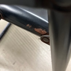 石2511-267 パンチングメタル　折り畳みチェア　キズ汚れ有りの画像