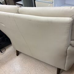 二人掛けソファ ホワイト 幅130cm×奥行80cm×高さ89cm 【ジャングルジャングル岩出店】【B283】和歌山 岩出市 紀の川市 海南市の画像