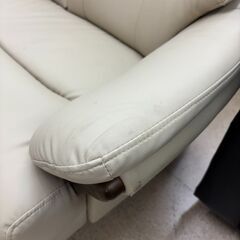 二人掛けソファ ホワイト 幅130cm×奥行80cm×高さ89cm 【ジャングルジャングル岩出店】【B283】和歌山 岩出市 紀の川市 海南市の画像