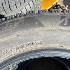 195/65R16 ブリヂストン VRX2の画像