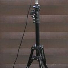 【直接引き取りのみ】 USBスタンドライト ミニ三脚付 R7-0020の画像