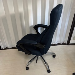 無段階オフィスチェア　リクライニング 170度 メッシュ フットレストの画像