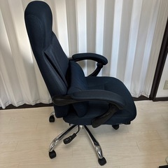 無段階オフィスチェア　リクライニング 170度 メッシュ フットレストの画像