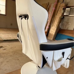 【受付停止中】ゲーミングチェアの画像