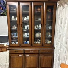 食器棚
の画像