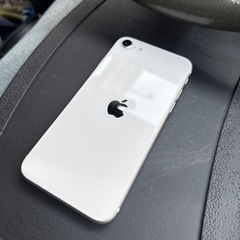 中古iPhoneSE第3世代128GBの画像