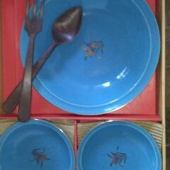 未使用のお皿、コーヒーカップほかの画像