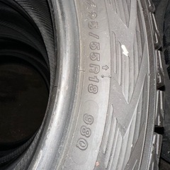 ヨコハマスタッドレスタイヤ 225/55R18の画像