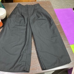 GUSサイズパンツ4枚まとめ売りの画像