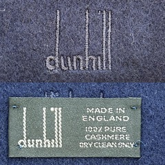 ダンヒルdunhillマフラー ストール ショール スカーフnavy ネイビー紺色系 darkblue ダークブルー青色系無地ロゴカシミヤ100%カシミア100%スコットランド製メンズmen’s男性用紳士の画像