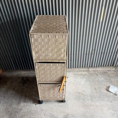 キャビネット収納３段の画像