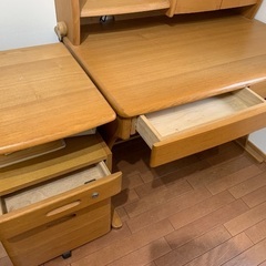 無料　木目調デスクの画像