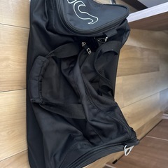 Srixon ブラック ダッフルバッグの画像