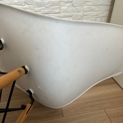 イームズ チェア ホワイト よごれあり汚れありの画像