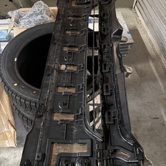 200系 ハイエース　4型 グリル　ダークプライム　純正の画像