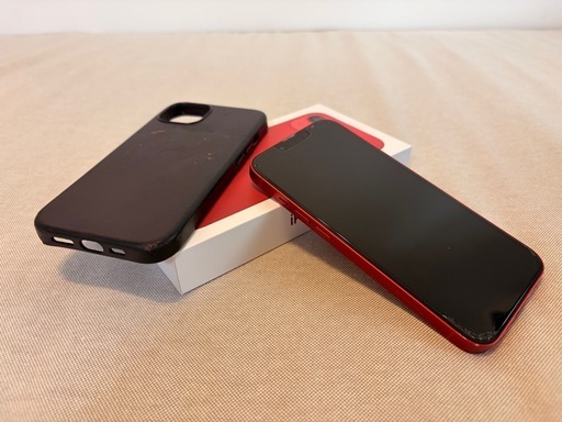 Apple iPhone 13 (PRODUCT(RED)) バッテリー100%