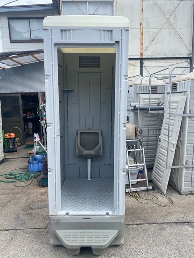 仮設トイレ　小便器　中古清掃済み　扉なし