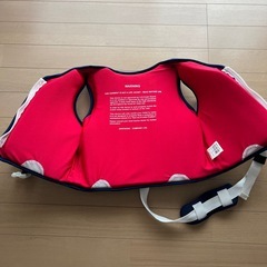 子供用ライフジャケットの画像