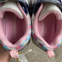 【新品】シナモロール靴18cmの画像