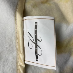 KAZUITO花柄
毛布 140cm X 200cmの画像