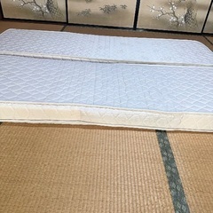 マットレス(セミダブル)無料でで譲りますの画像