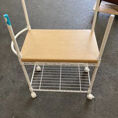 キッチンワゴンの画像