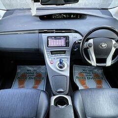 月々1.5万円で乗れる！トヨタ プリウス GツーリングSel 走行距離10.3万キロ！総額85万円！の画像