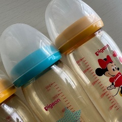 ピジョン 哺乳瓶 4本セットの画像