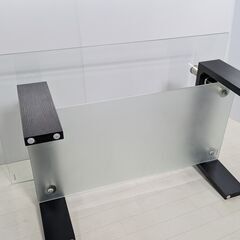 ガラスのローテーブルの画像