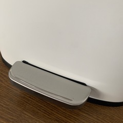 美原店　ゴミ箱　静音　ゆっくり蓋が閉まりますの画像