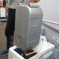 石油ファンヒーター　灯油タンク５L（株）クリーンウッド製の画像