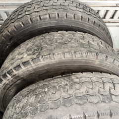 BS 195/70R17.5 M810 オールシーズンMIXタイヤの画像