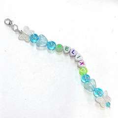 ハンドメイド Stray kids フィリックス ビーズ ネームキーホルダーの画像