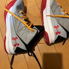 スニーカー
の画像