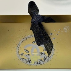 CHANEL LA CRÈME MAIN ギフトボックス付きの画像