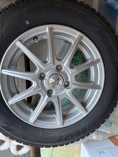 165／70R14スタッドレス　ヨコハマ