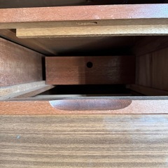 タンス　　鍵あり　隠し引き出しありの画像